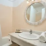 La Maison Private Agia Paraskevi (Santorini)
